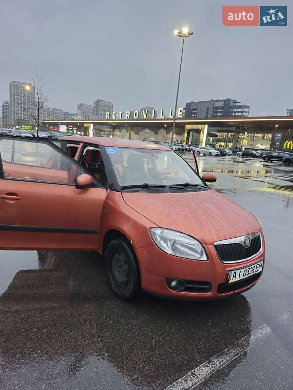 Хетчбек Skoda Fabia 2007 в Києві