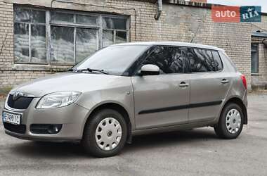 Хэтчбек Skoda Fabia 2008 в Днепре