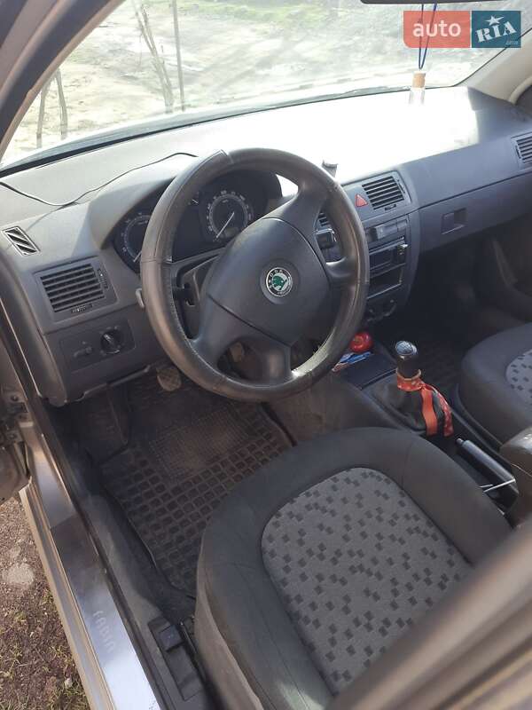 Хэтчбек Skoda Fabia 2007 в Братском