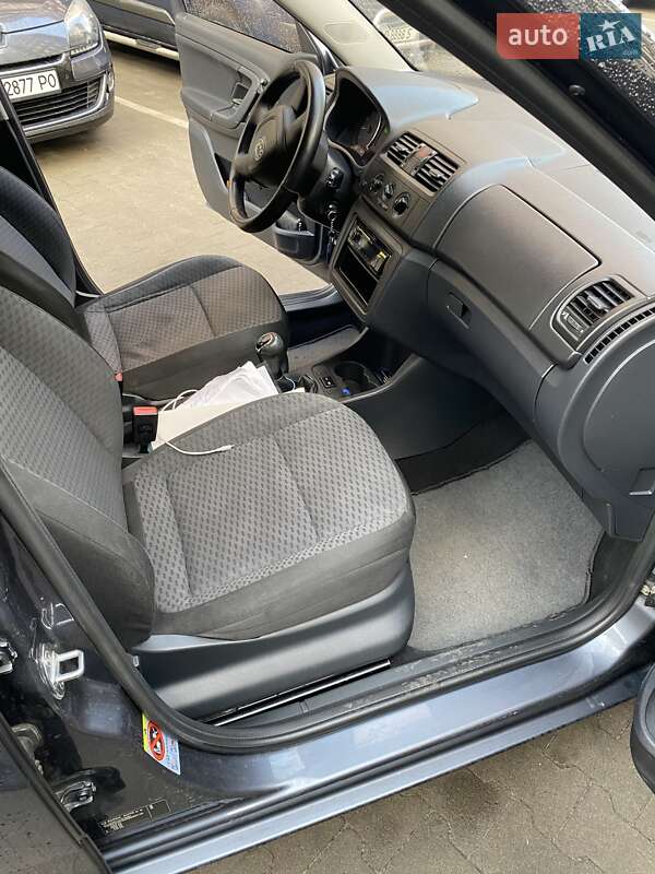 Хетчбек Skoda Fabia 2012 в Ірпені