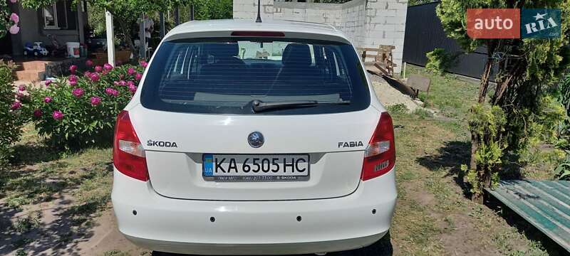 Універсал Skoda Fabia 2013 в Києві