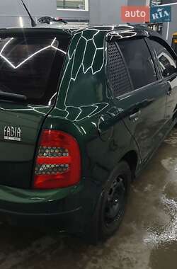 Хэтчбек Skoda Fabia 2001 в 