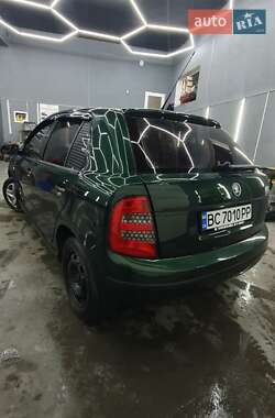 Хэтчбек Skoda Fabia 2001 в 
