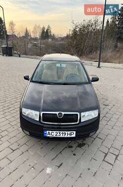 Хетчбек Skoda Fabia 2002 в 