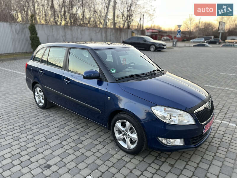 Універсал Skoda Fabia 2010 в Івано-Франківську