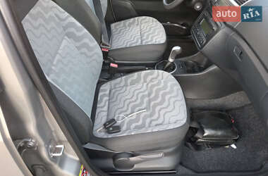 Хэтчбек Skoda Fabia 2009 в 