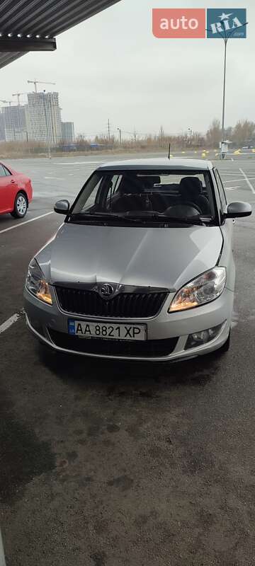 Хетчбек Skoda Fabia 2013 в Києві