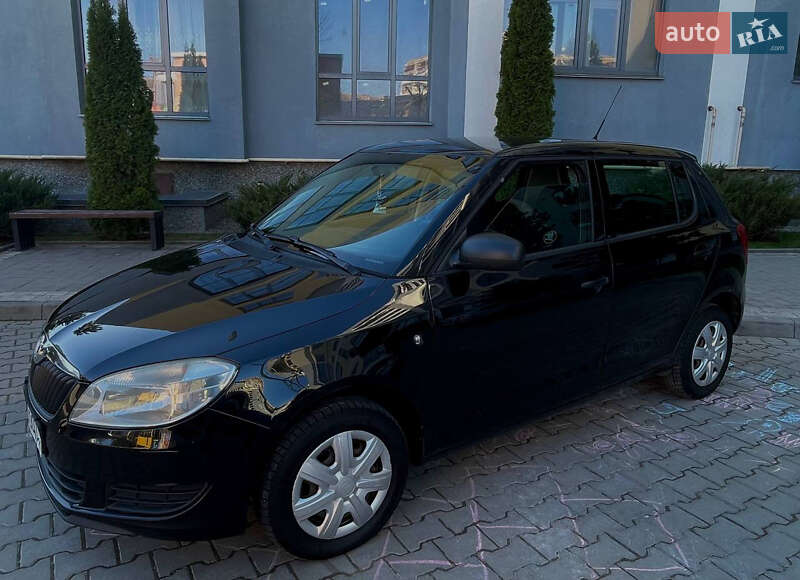 Хетчбек Skoda Fabia 2010 в Івано-Франківську