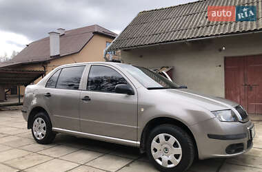 Хетчбек Skoda Fabia 2008 в 