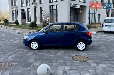 Хэтчбек Skoda Fabia 2009 в 