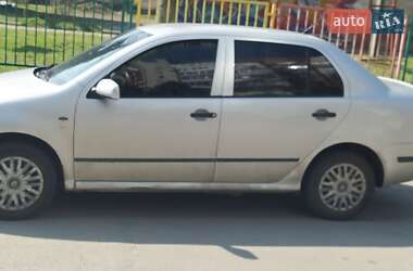 Седан Skoda Fabia 2002 в 