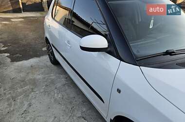 Хетчбек Skoda Fabia 2010 в Рівному
