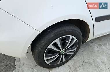 Хетчбек Skoda Fabia 2010 в Рівному