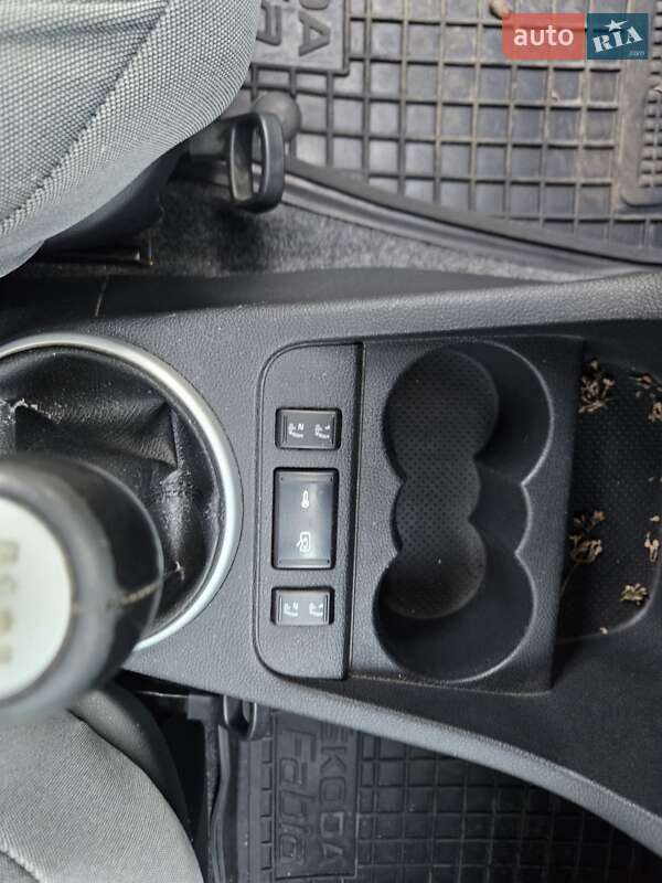 Хетчбек Skoda Fabia 2010 в Рівному