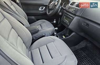 Хетчбек Skoda Fabia 2010 в Рівному