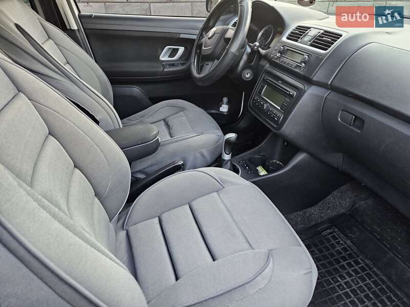Хетчбек Skoda Fabia 2010 в Рівному