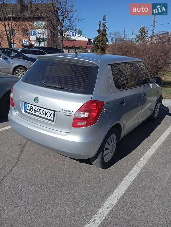 Хэтчбек Skoda Fabia 2012 в Виннице