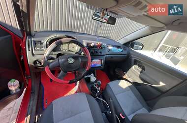 Хетчбек Skoda Fabia 2010 в 