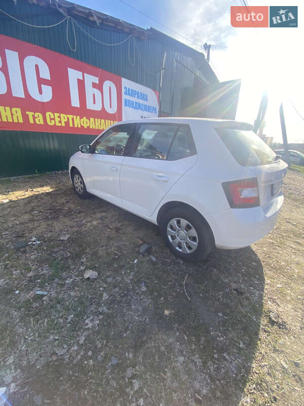 Хэтчбек Skoda Fabia 2016 в Киеве фото 5 Хэтчбек Skoda Fabia 2016 в Киеве