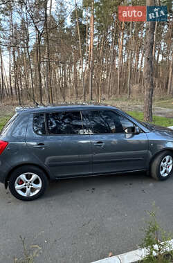 Хэтчбек Skoda Fabia 2008 в 
