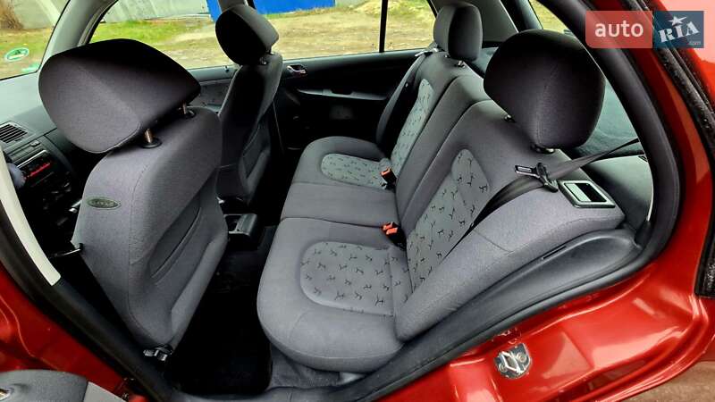 Хетчбек Skoda Fabia 2003 в Полтаві