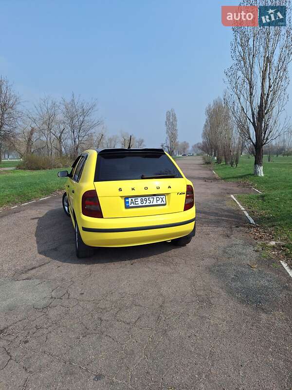 Хэтчбек Skoda Fabia 2001 в Каменском
