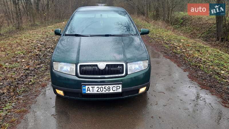 Седан Skoda Fabia 2002 в Рожнятові