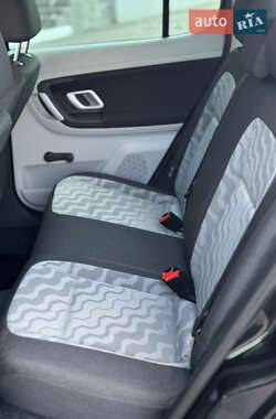Хетчбек Skoda Fabia 2008 в 