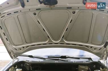 Седан Skoda Fabia 2003 в 
