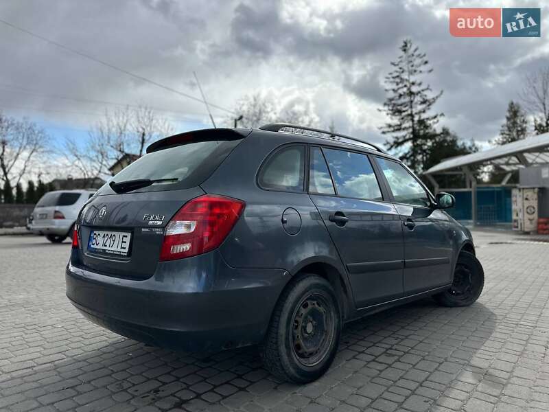 Хэтчбек Skoda Fabia 2008 в Львове