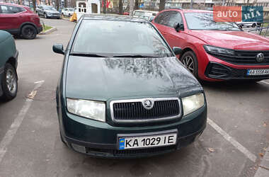 Хетчбек Skoda Fabia 2000 в 