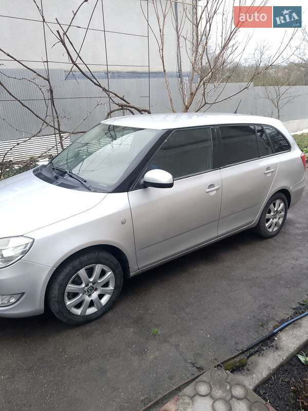 Универсал Skoda Fabia 2010 в Ярмолинцах