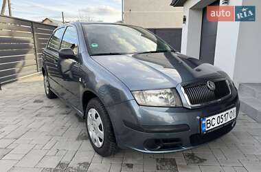 Хэтчбек Skoda Fabia 2005 в 