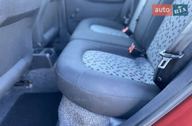 Хэтчбек Skoda Fabia 2008 в 