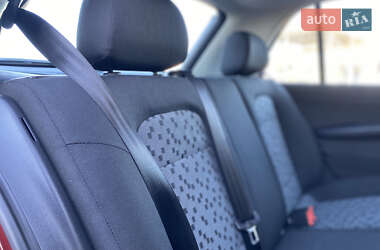 Хэтчбек Skoda Fabia 2008 в 