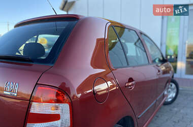 Хэтчбек Skoda Fabia 2008 в 