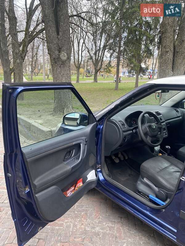 Хэтчбек Skoda Fabia 2010 в Конотопе