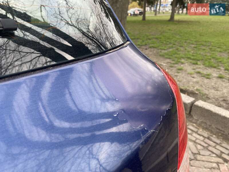 Хэтчбек Skoda Fabia 2010 в Конотопе