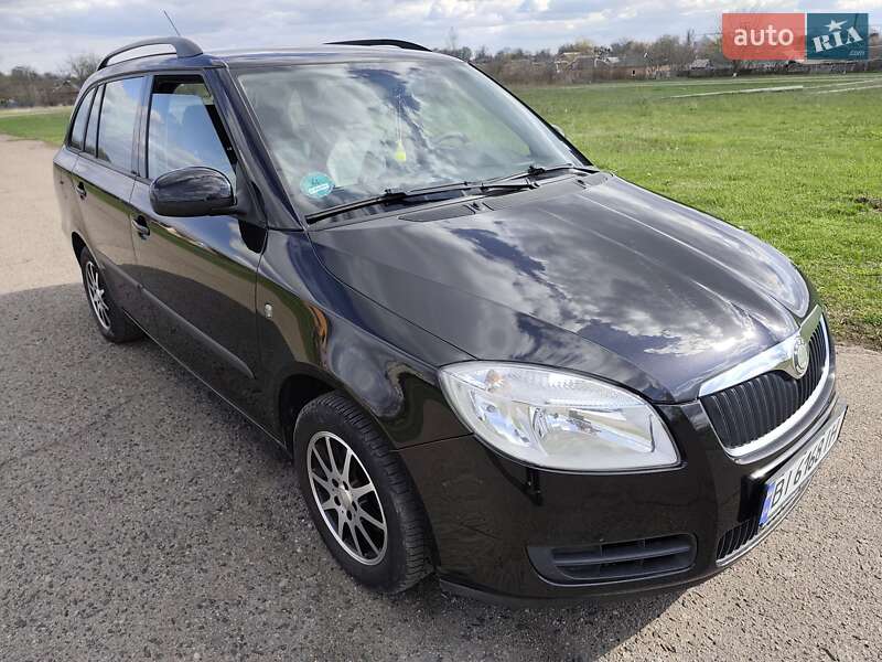Универсал Skoda Fabia 2008 в Полтаве