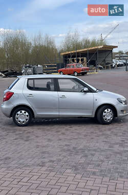 Хэтчбек Skoda Fabia 2014 в 