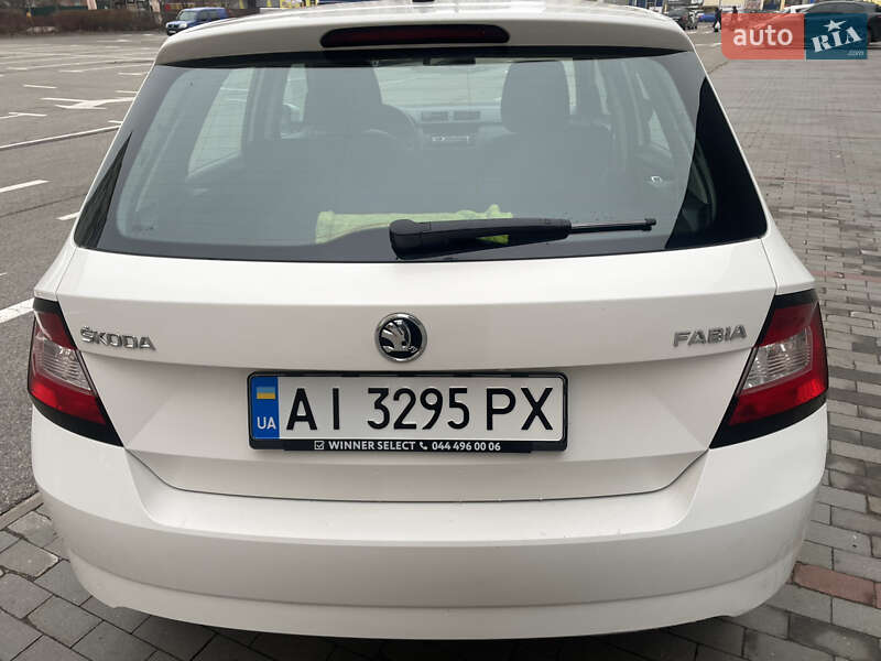 Хэтчбек Skoda Fabia 2017 в Киеве