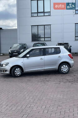 Хэтчбек Skoda Fabia 2014 в 