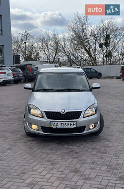 Хэтчбек Skoda Fabia 2014 в 