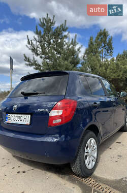 Хэтчбек Skoda Fabia 2014 в 