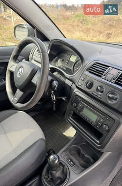 Хэтчбек Skoda Fabia 2014 в 