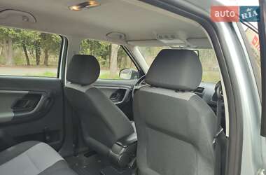 Хэтчбек Skoda Fabia 2010 в 