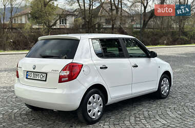 Хэтчбек Skoda Fabia 2013 в 