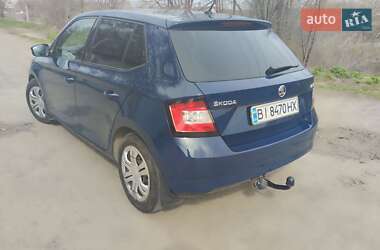 Хэтчбек Skoda Fabia 2015 в 