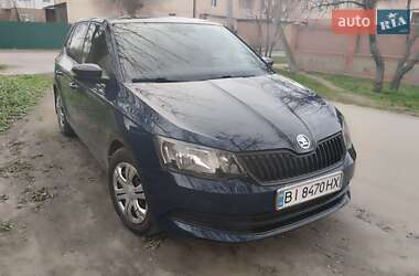 Хэтчбек Skoda Fabia 2015 в 