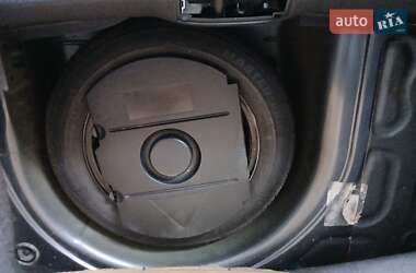 Хэтчбек Skoda Fabia 2006 в 